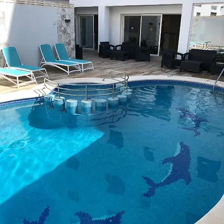 Rosalia Hotel *